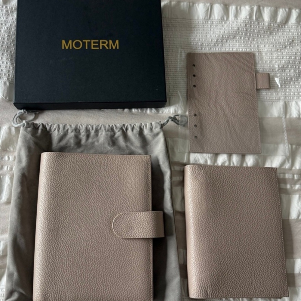Beige Leather Planner Set